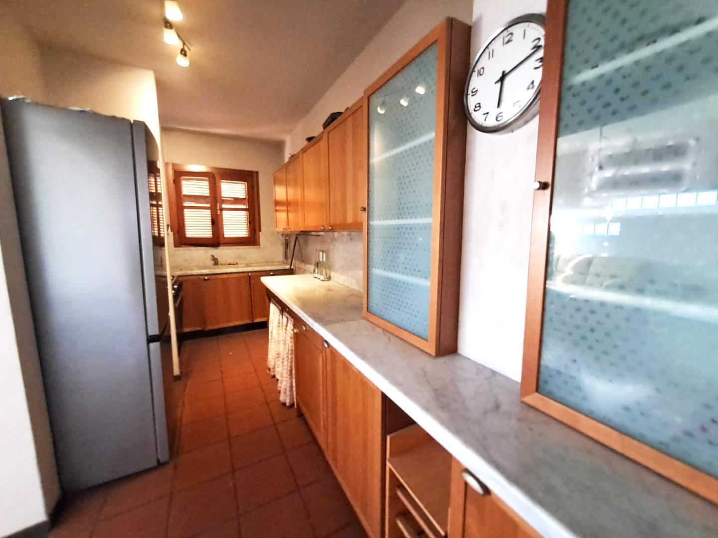 Trilocale con terrazzo, Massa marina di