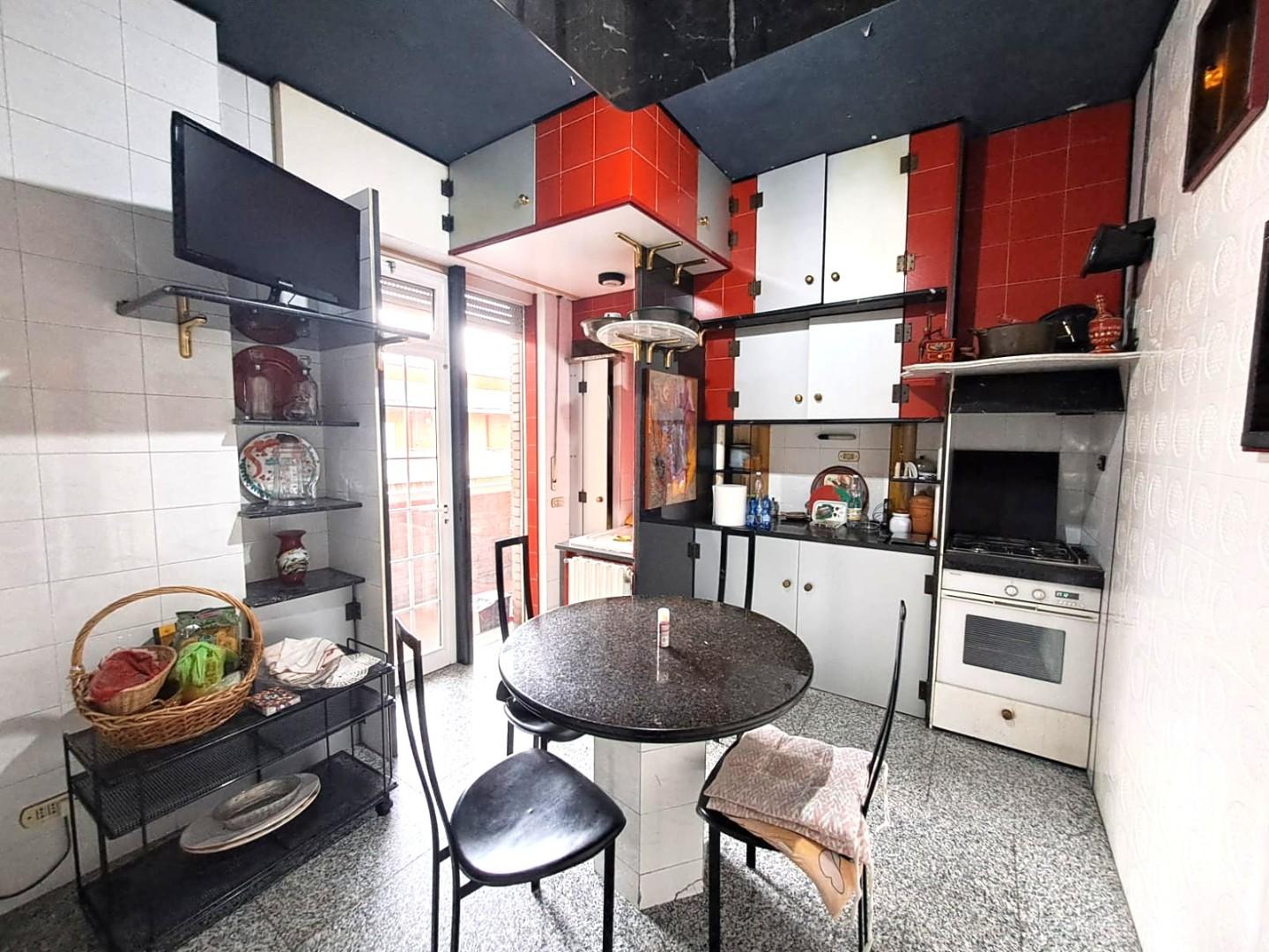 Quadrilocale arredato in affitto, Carrara marina di