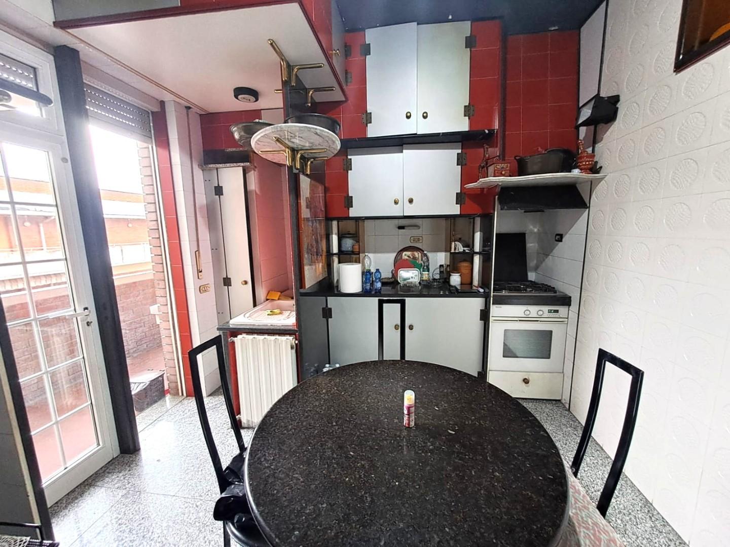 Quadrilocale arredato in affitto, Carrara marina di