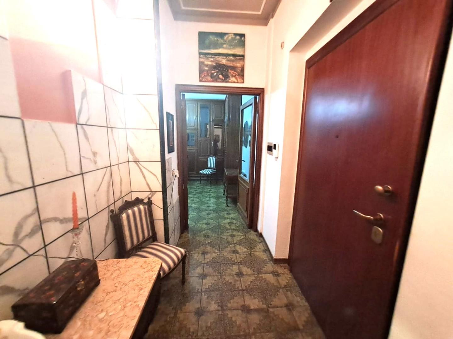 Quadrilocale arredato in affitto, Carrara marina di