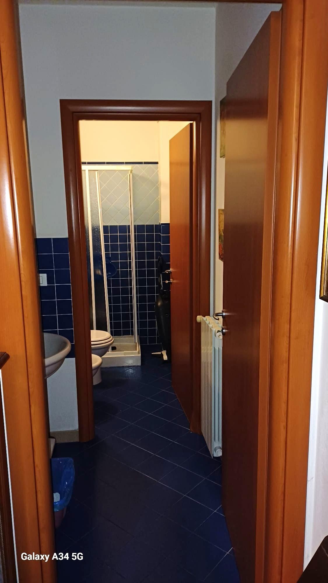 Casa indipendente arredata in affitto, Carrara marina di