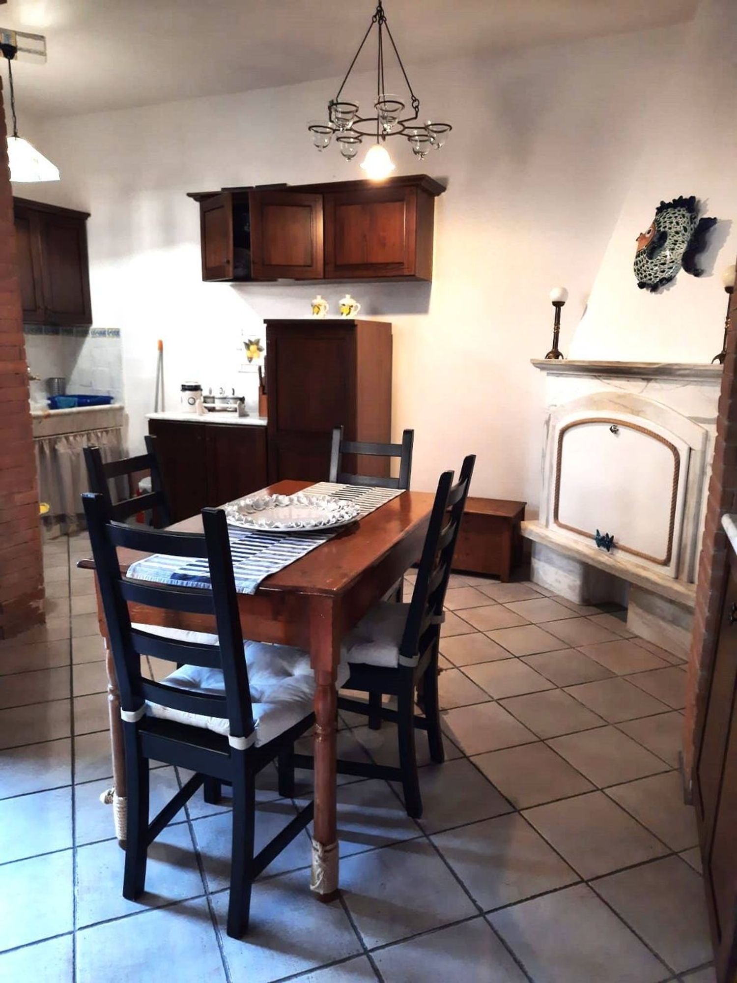 Casa indipendente arredata in affitto, Massa marina di