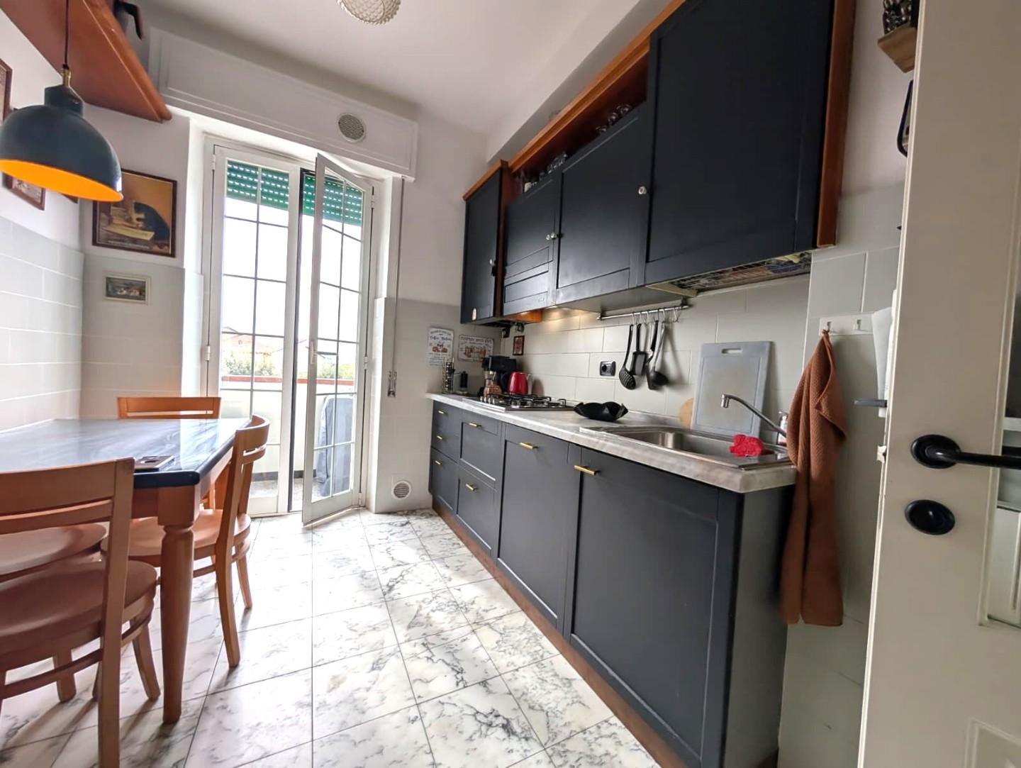 Quadrilocale arredato in affitto, Carrara avenza