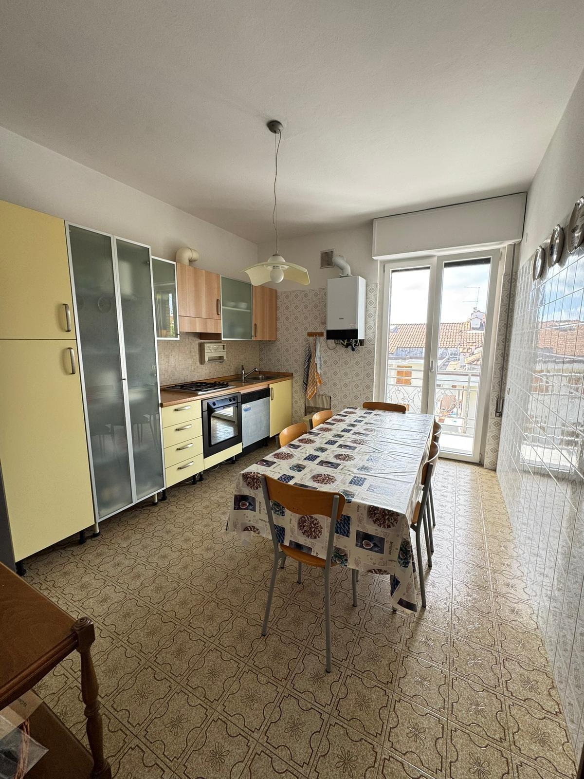 Quadrilocale in vendita, Massa marina di