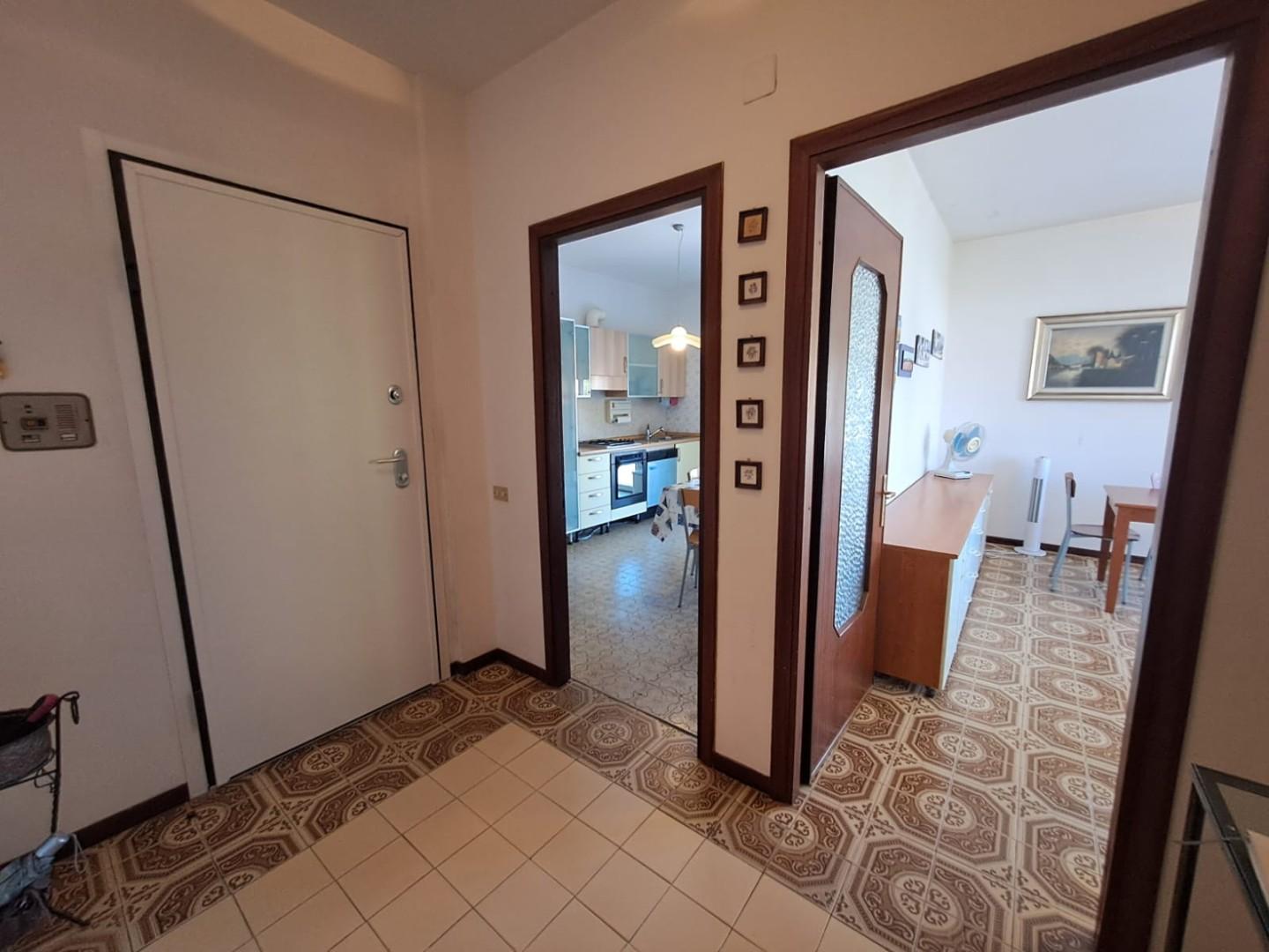 Quadrilocale in vendita, Massa marina di