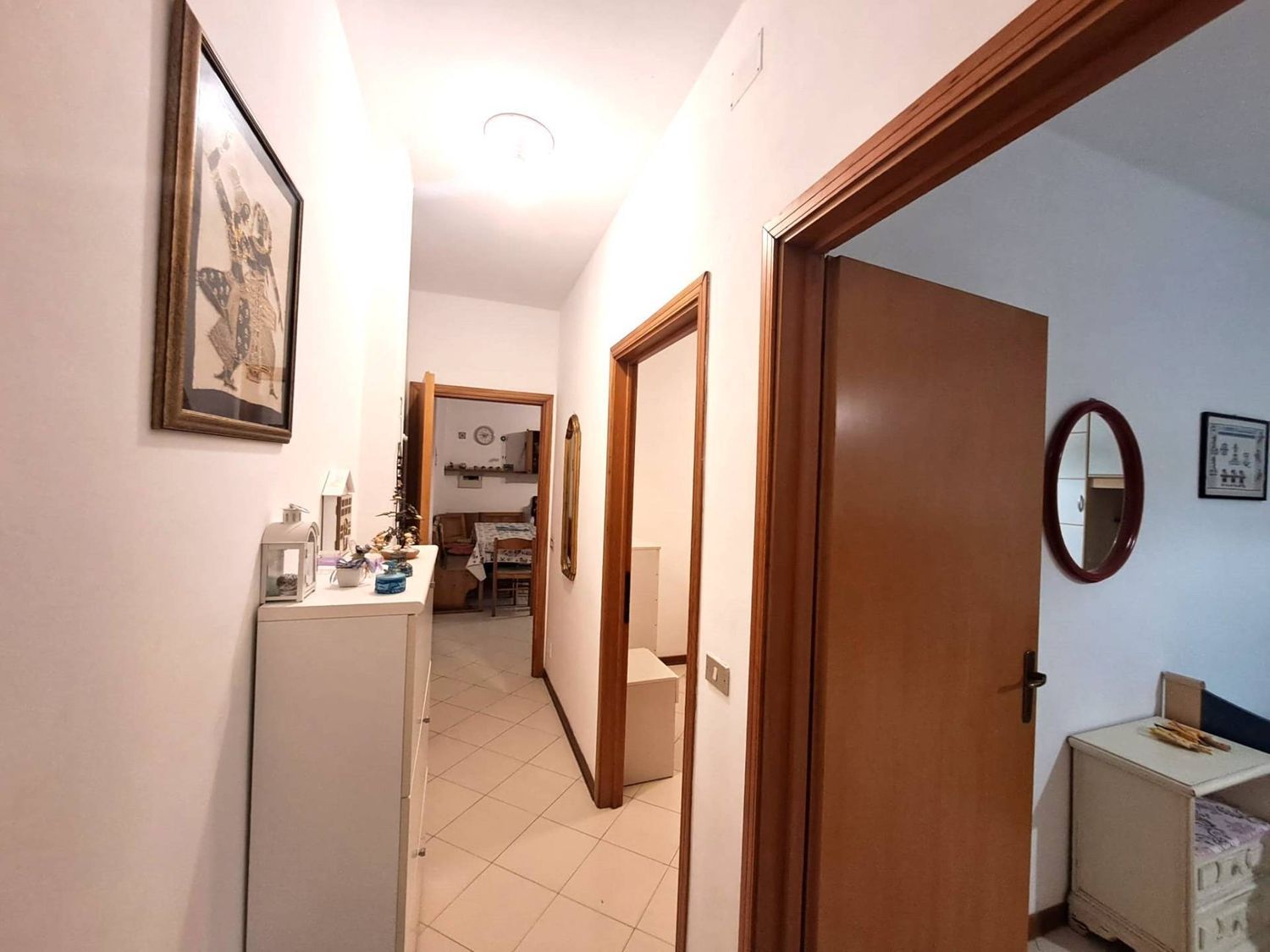 Trilocale arredato in affitto, Massa marina di