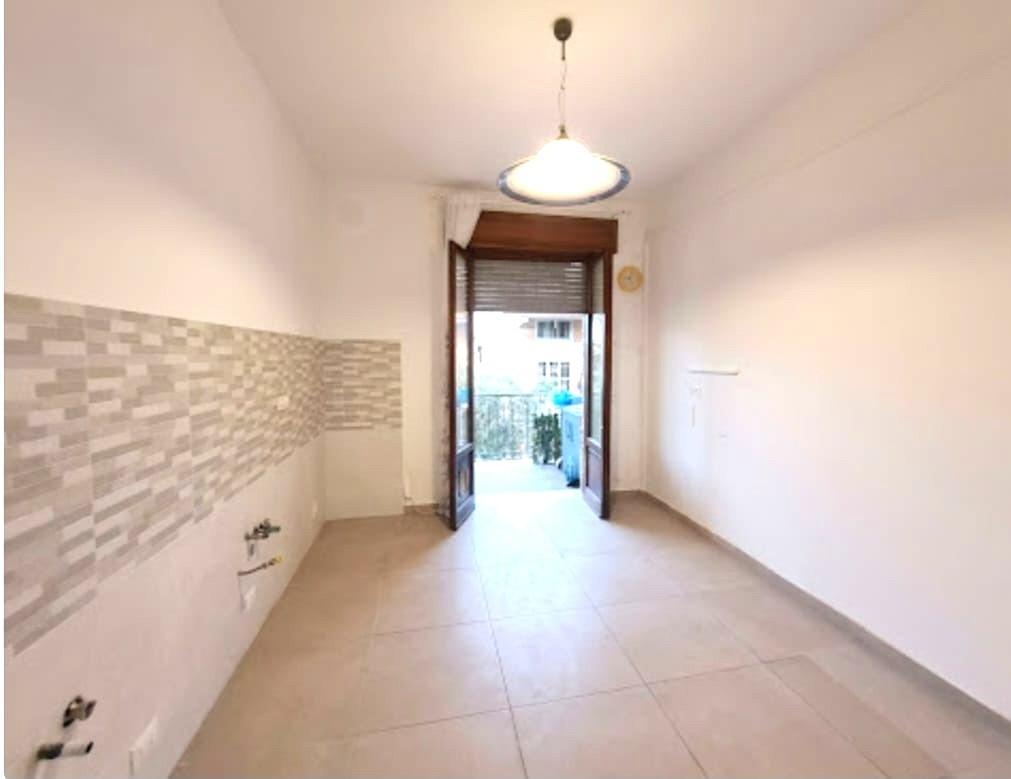 Appartamento in affitto, Massa marina di