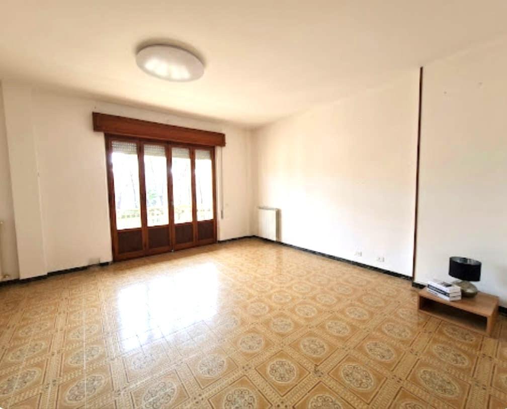 Appartamento in affitto, Massa marina di