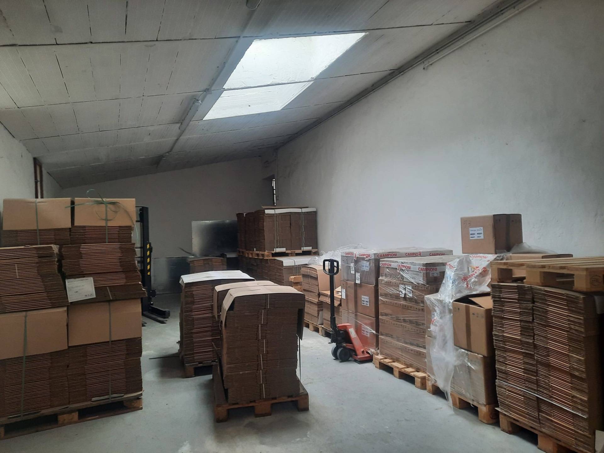 Locale commerciale in vendita a Firenze, Careggi