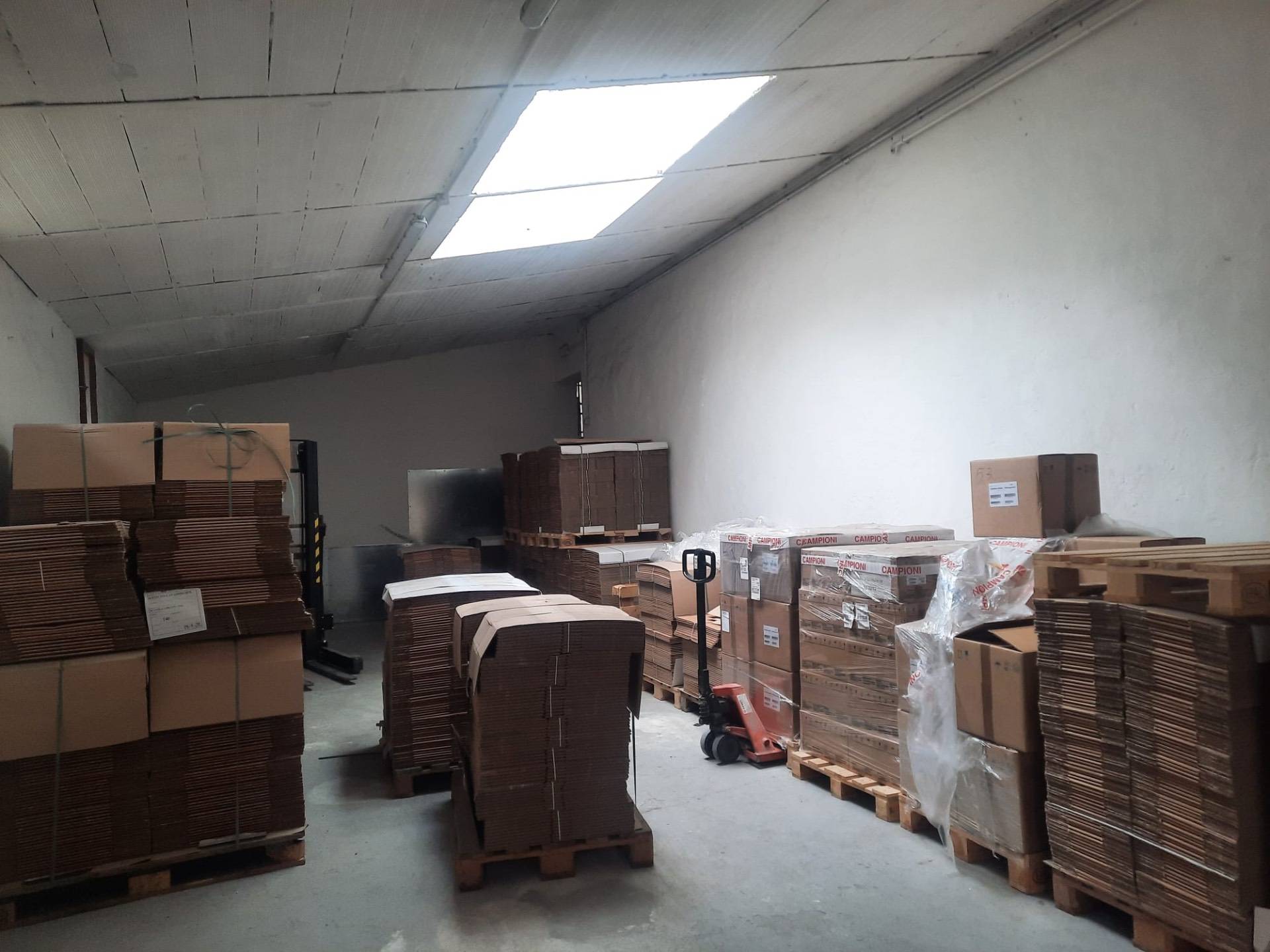 Locale commerciale in vendita a Firenze, Careggi