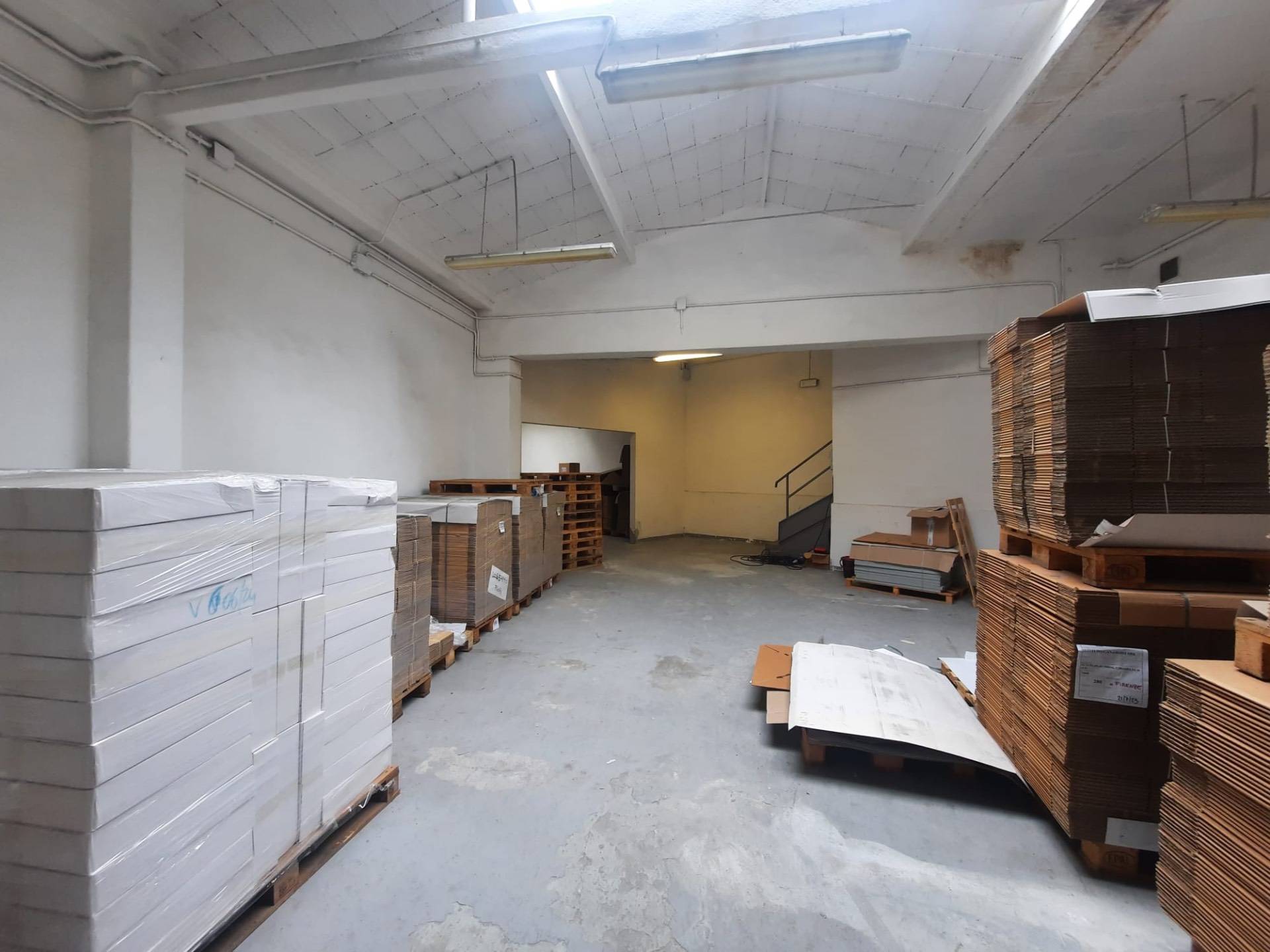 Locale commerciale in vendita a Firenze, Careggi