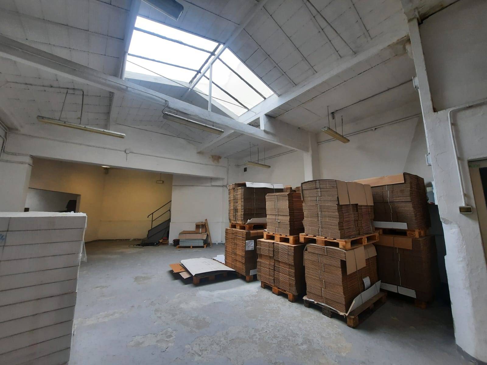 Locale commerciale in vendita a Firenze, Careggi