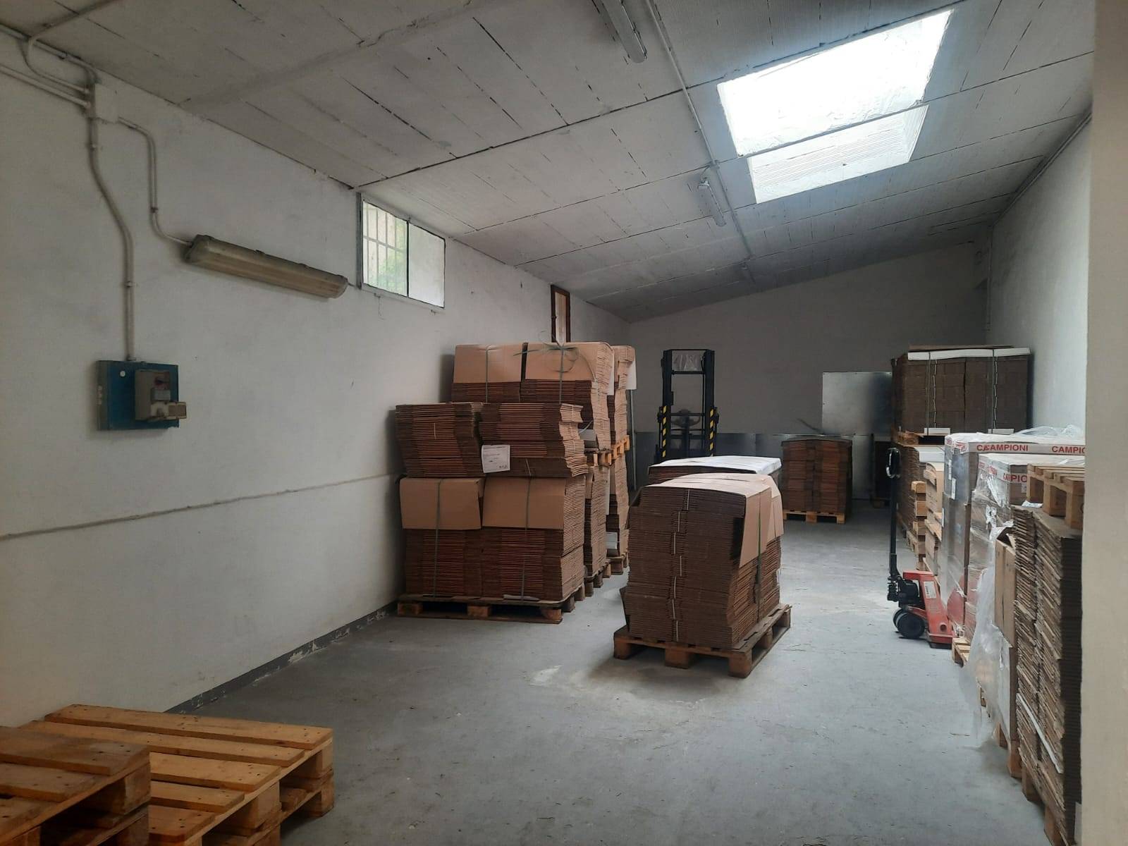 Locale commerciale in vendita a Firenze, Careggi