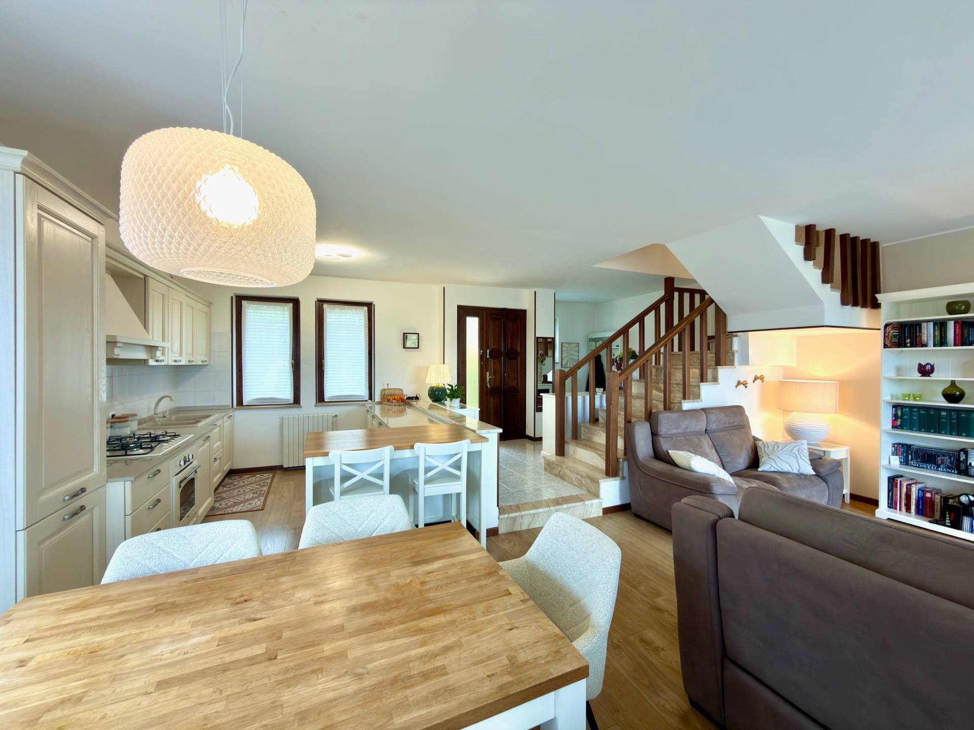 Villa in vendita a Pozzolengo