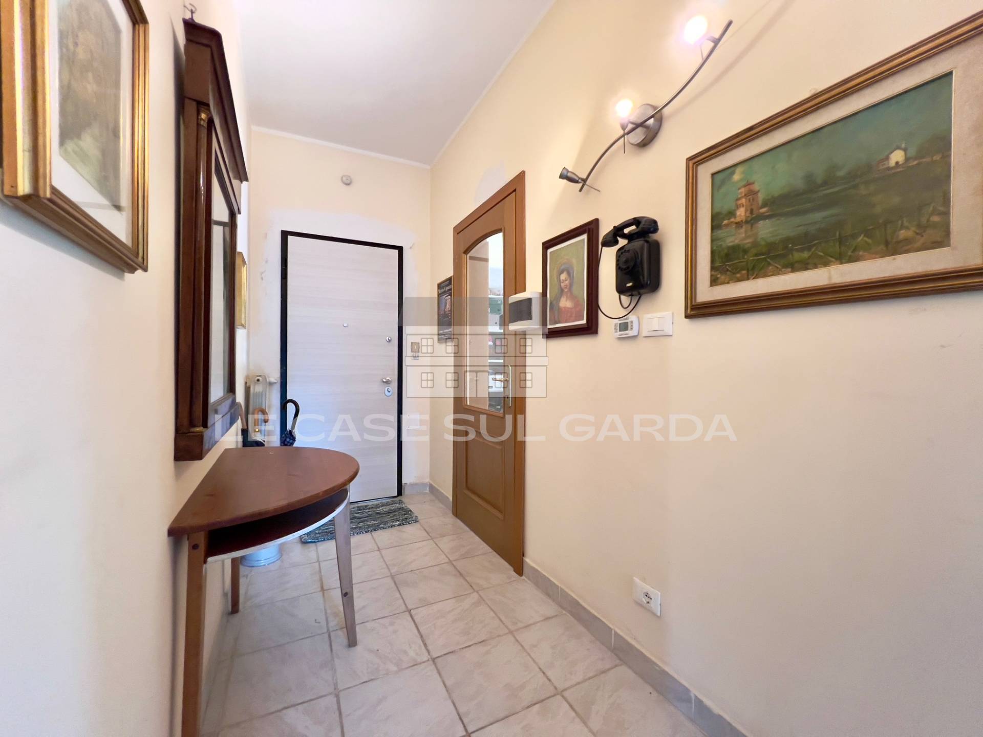 Appartamento in vendita a Desenzano del Garda, Desenzano del Garda