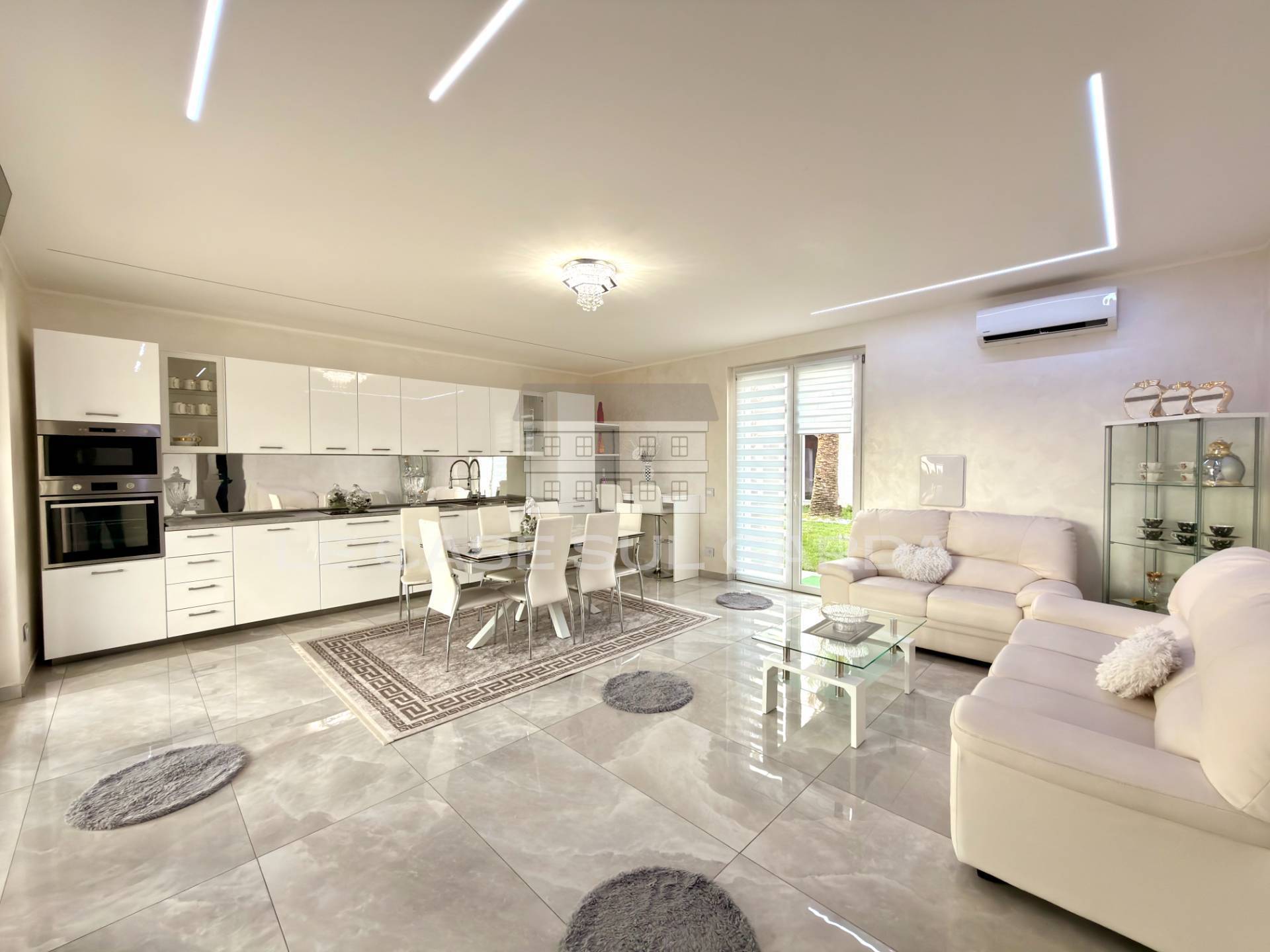 Villa in vendita a Lonato del Garda