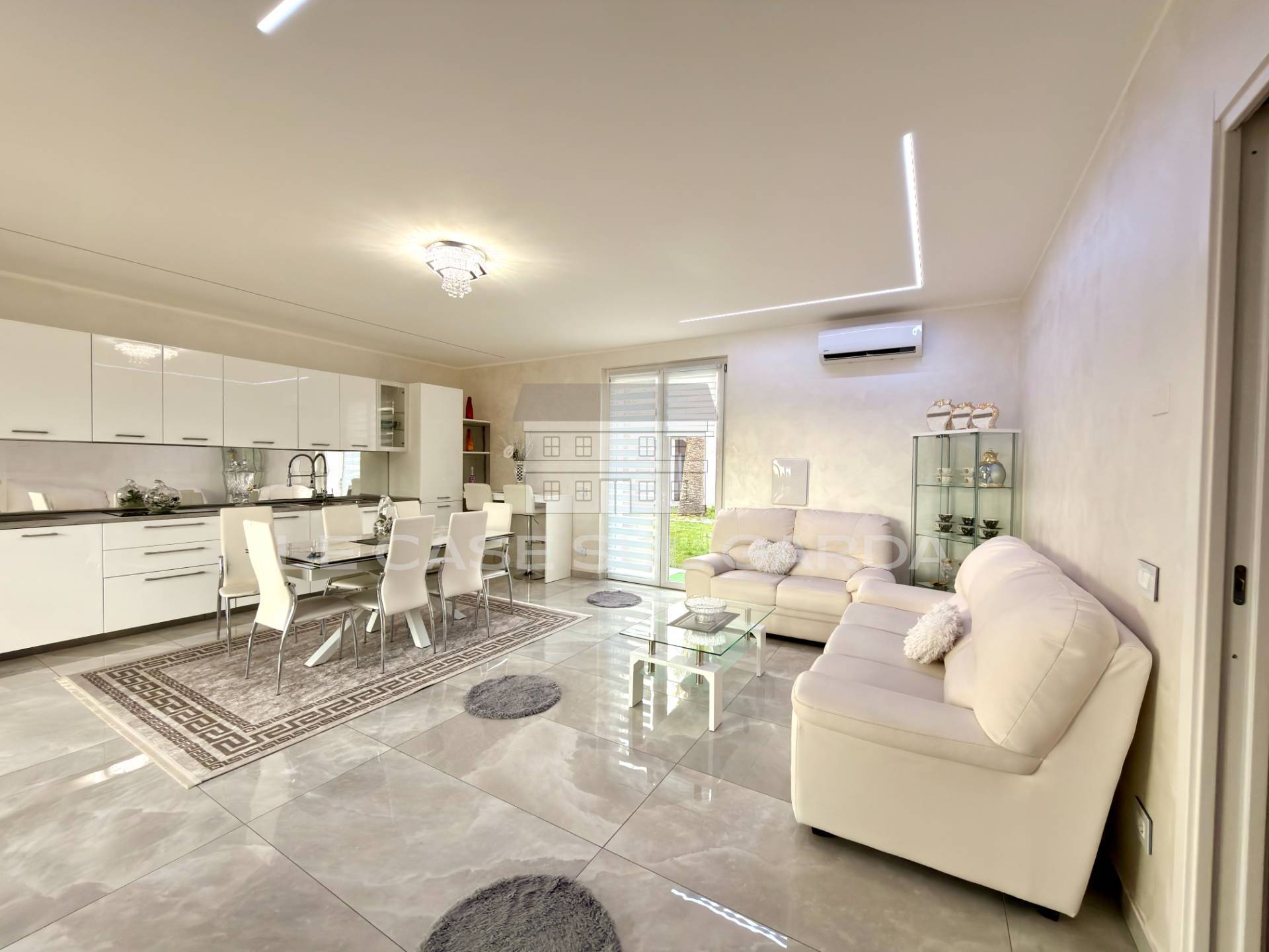 Villa in vendita a Lonato del Garda