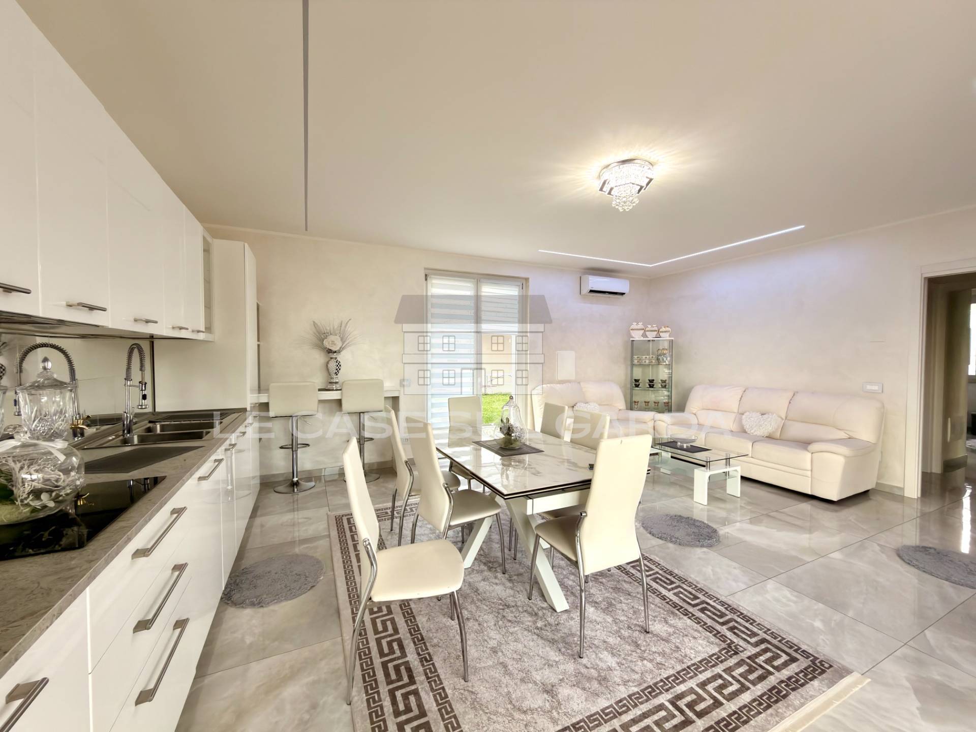 Villa in vendita a Lonato del Garda