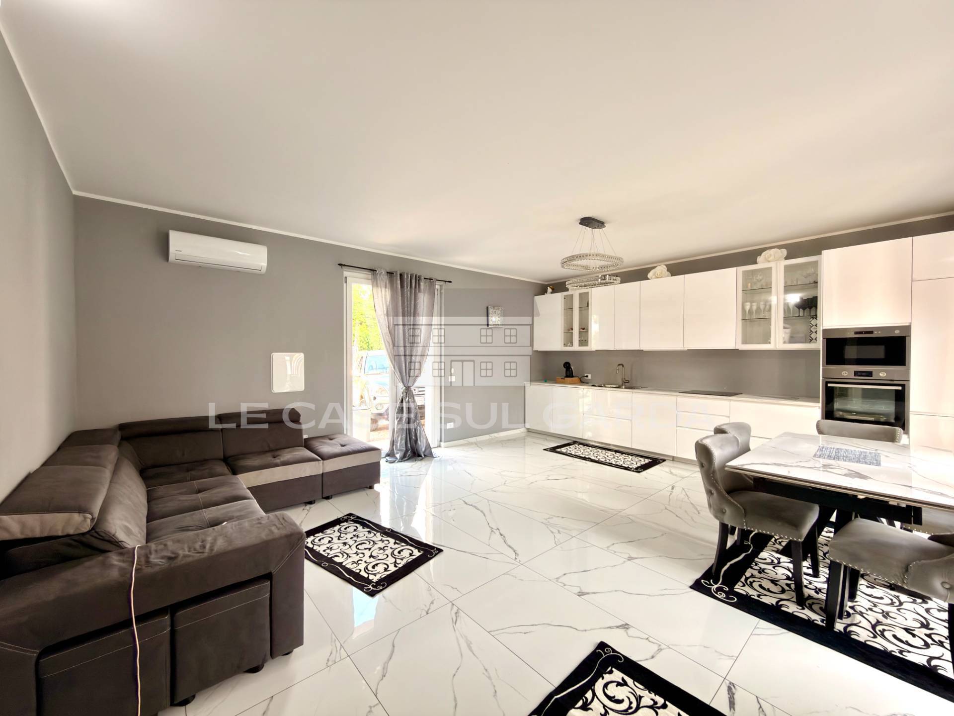 Villa in vendita a Lonato del Garda
