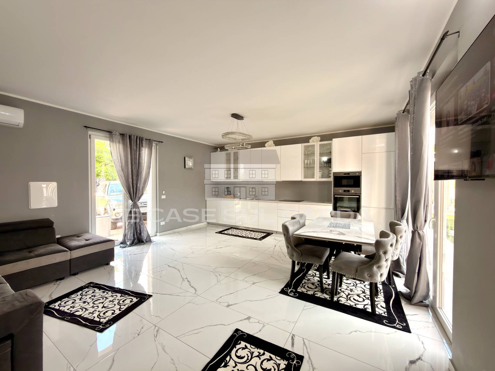 Villa in vendita a Lonato del Garda