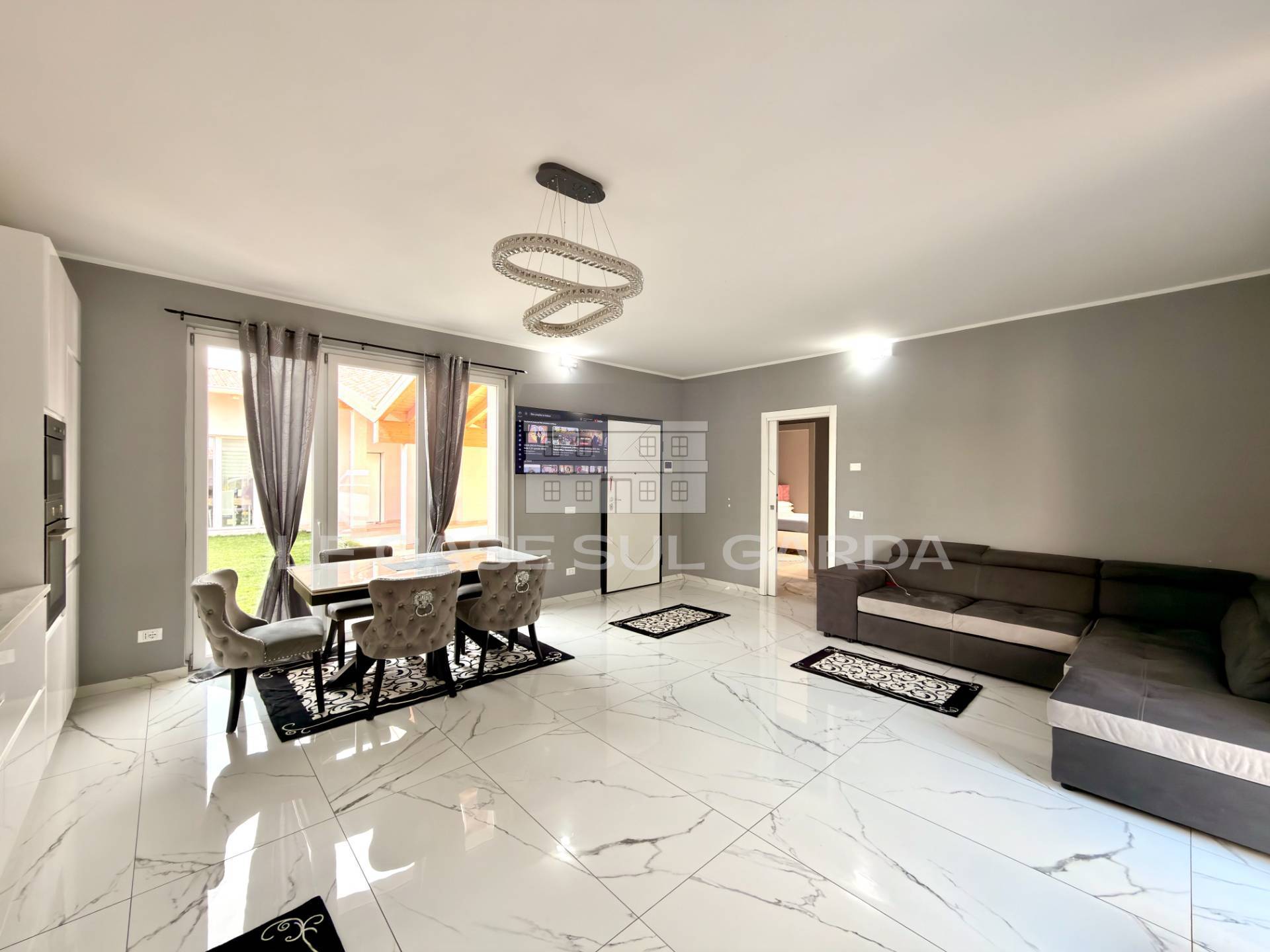 Villa in vendita a Lonato del Garda