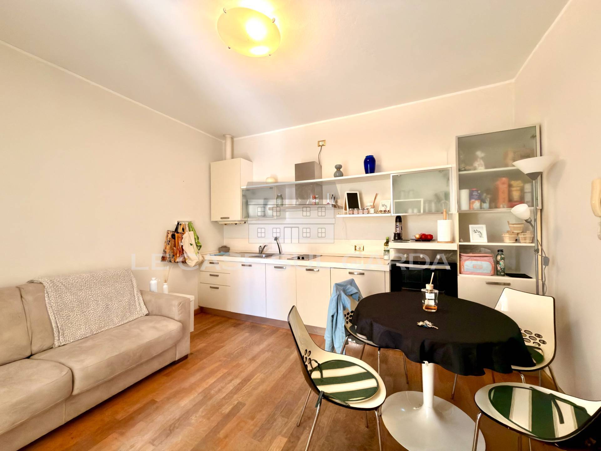 Appartamento in vendita a Desenzano del Garda, Desenzano del Garda