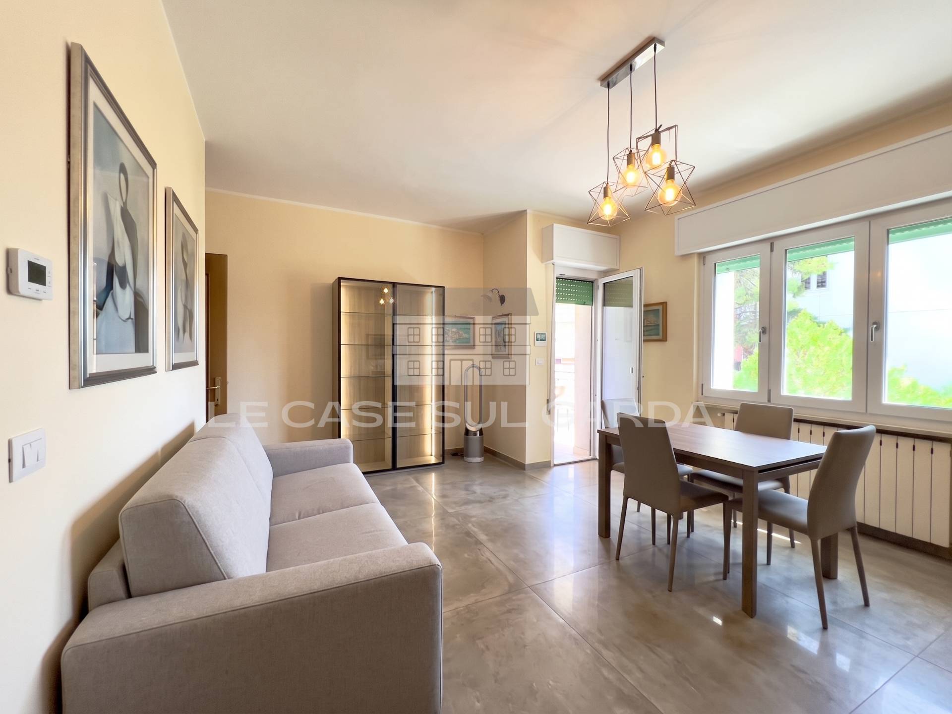 Appartamento in vendita a Desenzano del Garda, Desenzano del Garda