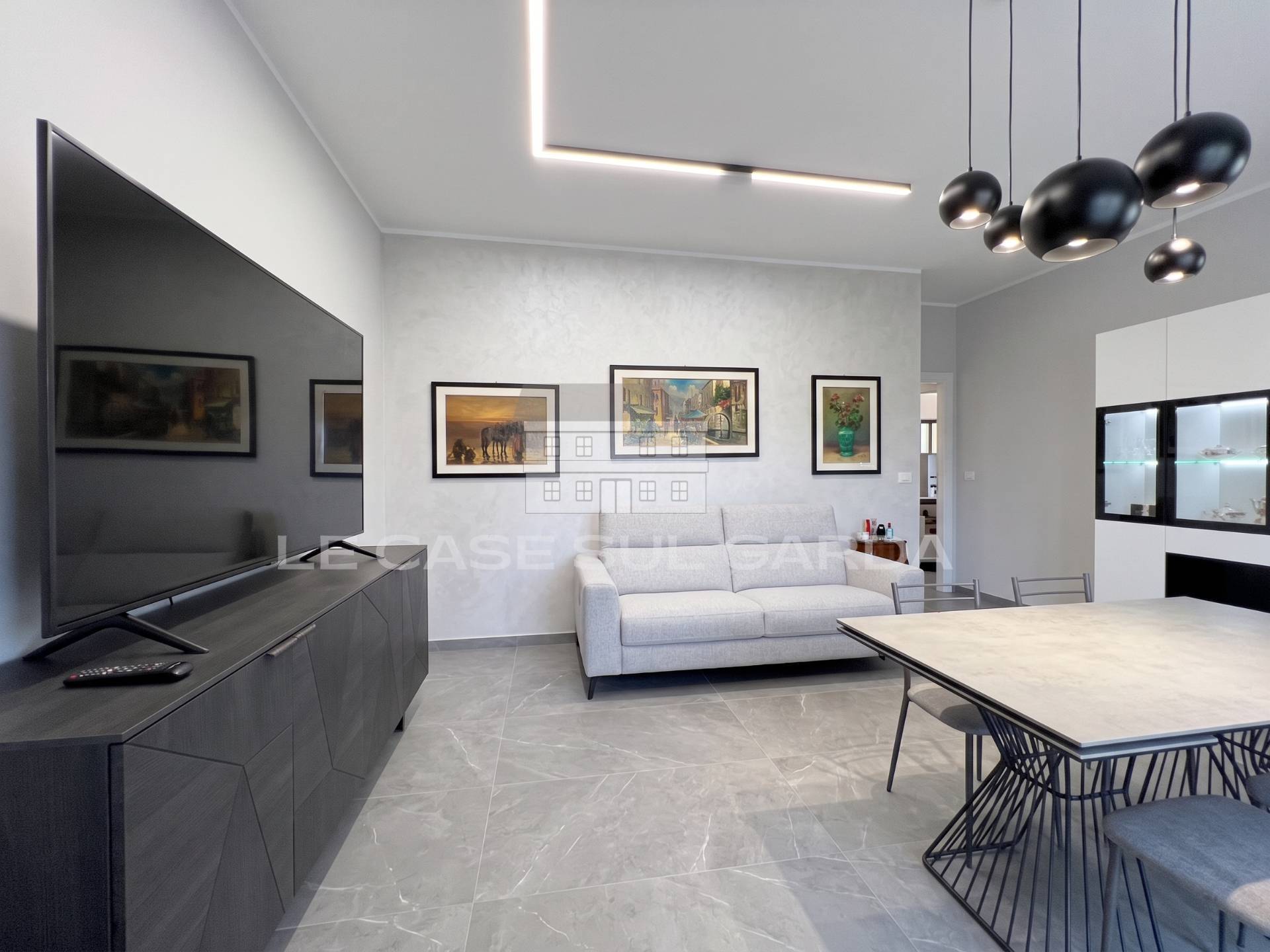 Appartamento in vendita a Desenzano del Garda, Desenzano del Garda