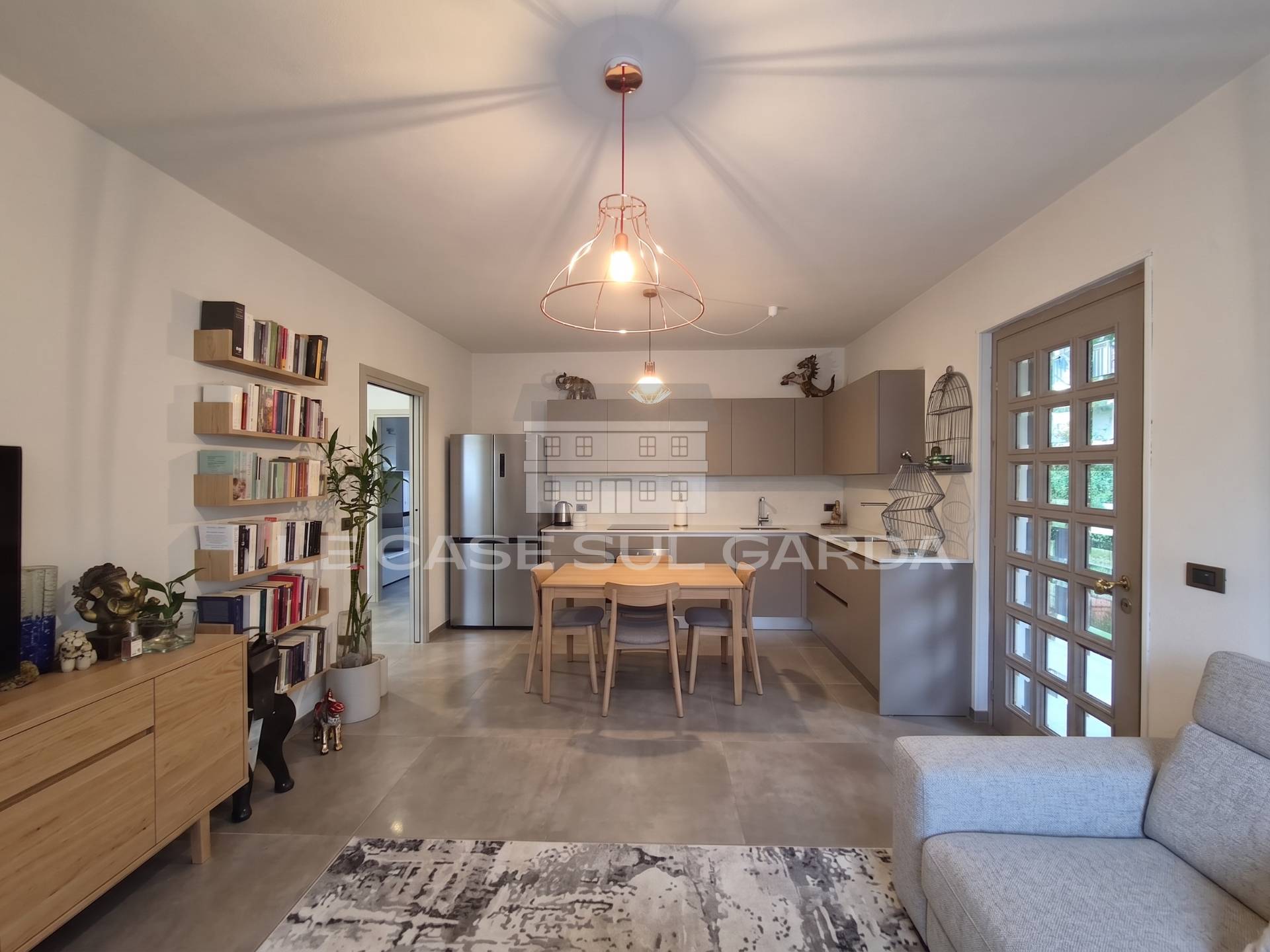 Appartamento in vendita a Desenzano del Garda