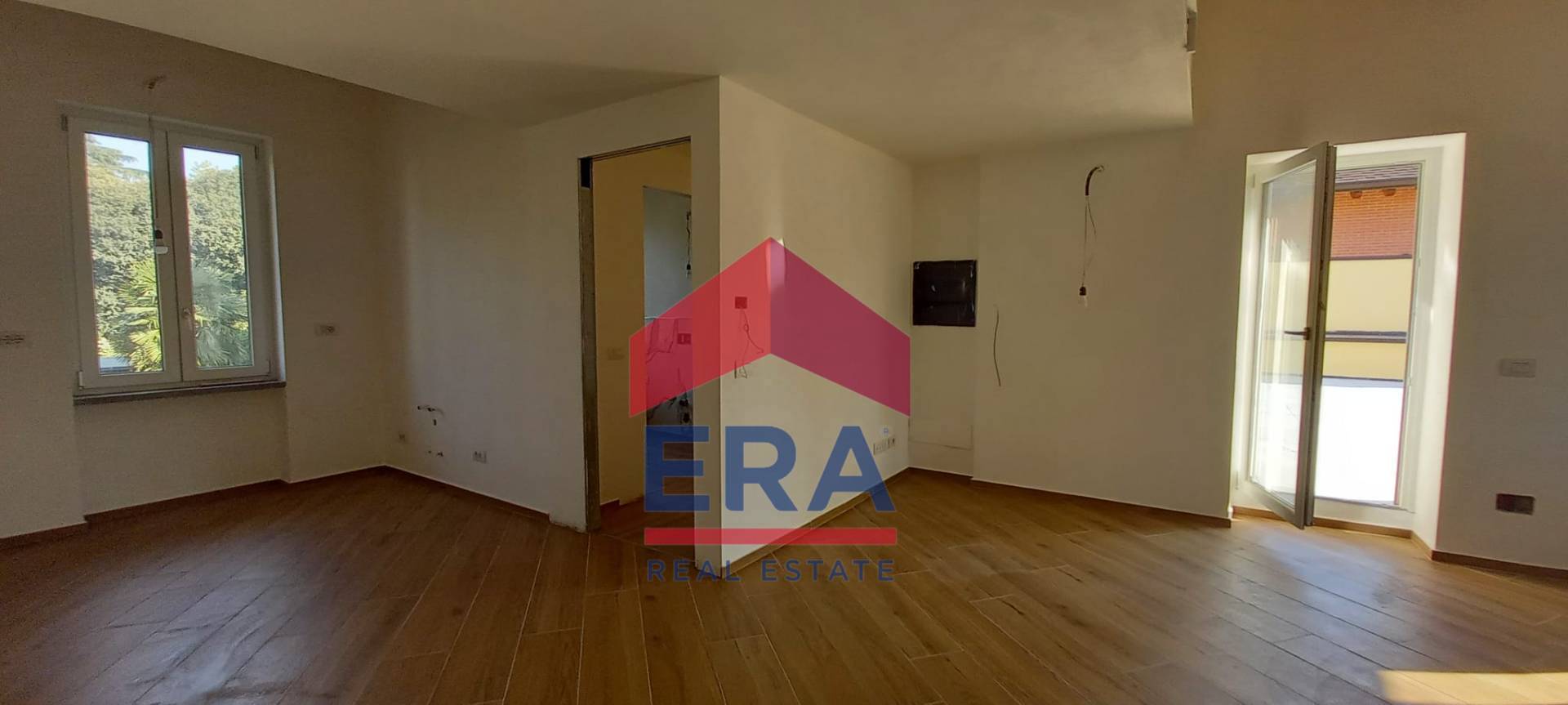 Appartamento in vendita a Rho, Zona Centro