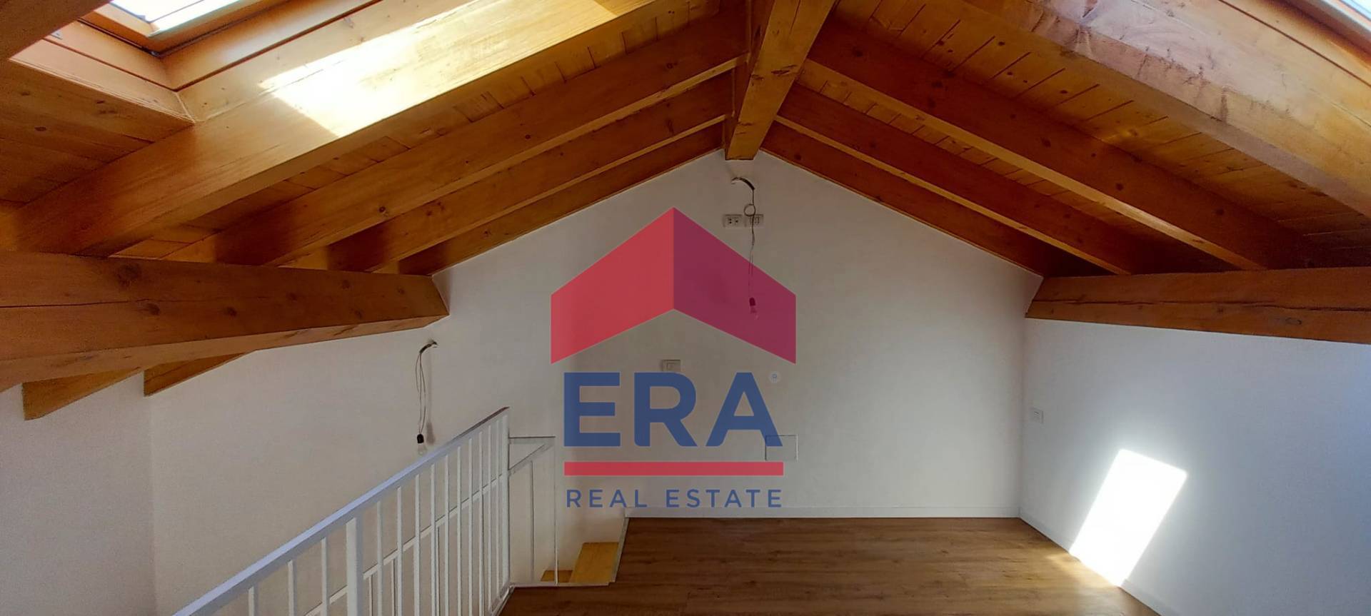 Appartamento in vendita a Rho, Zona Centro