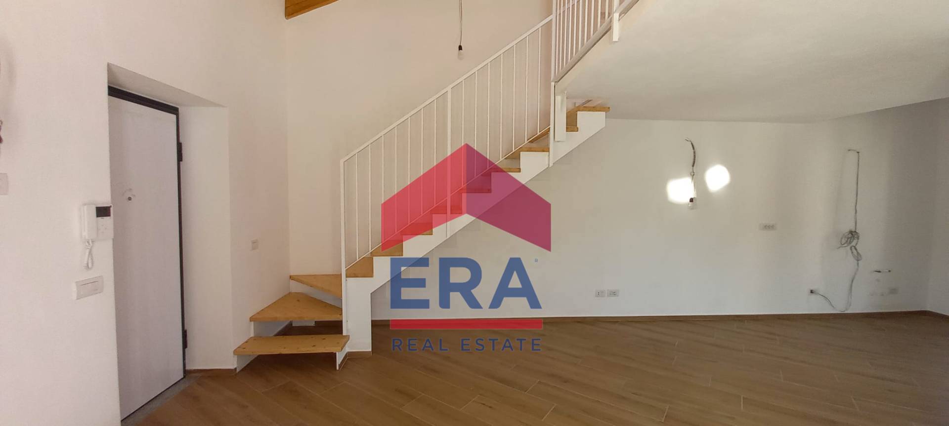 Appartamento in vendita a Rho, Zona Centro