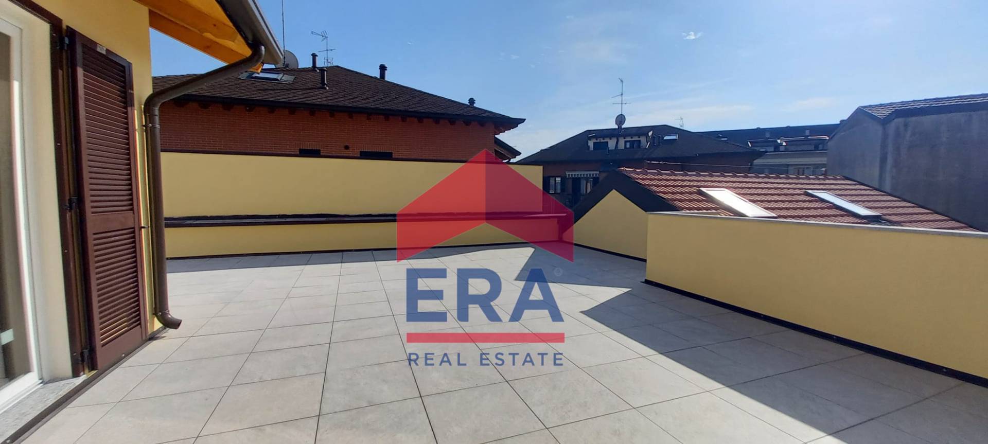 Appartamento in vendita a Rho, Zona Centro