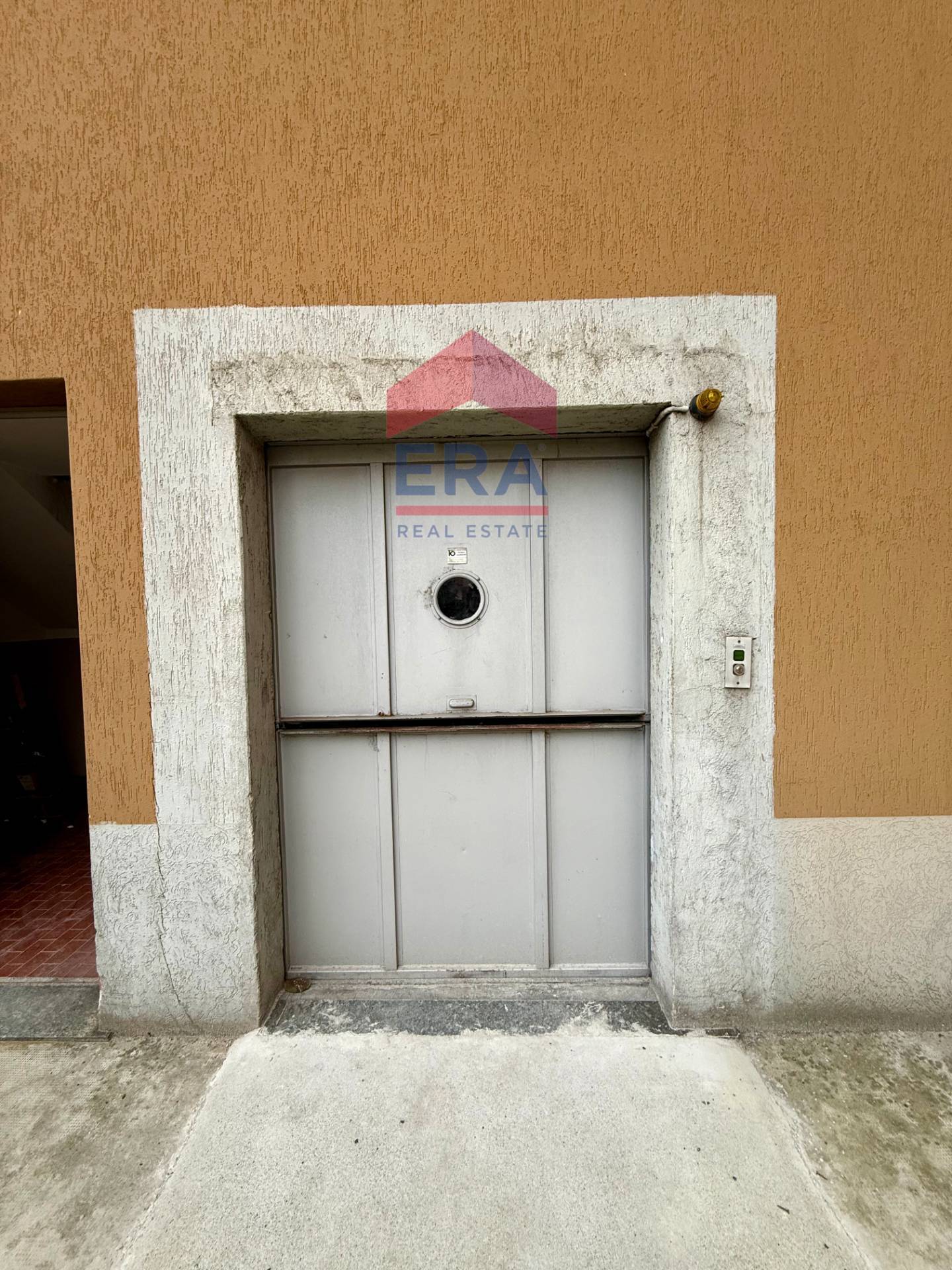 Capannone Industriale in affitto a Baranzate