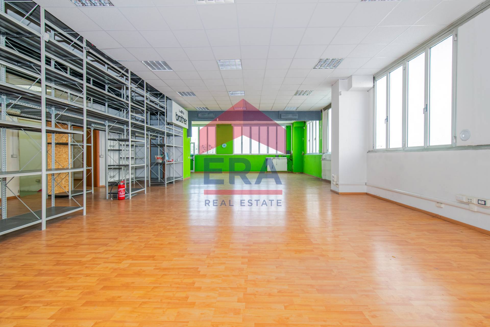 Ufficio in vendita a Milano, Lorenteggio