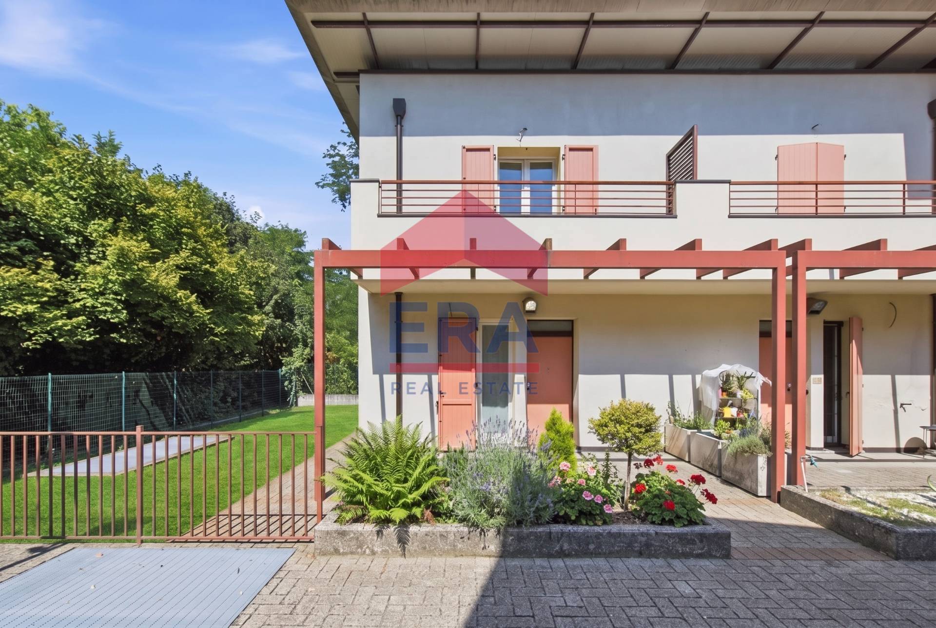 Villa a schiera in vendita a Somma Lombardo