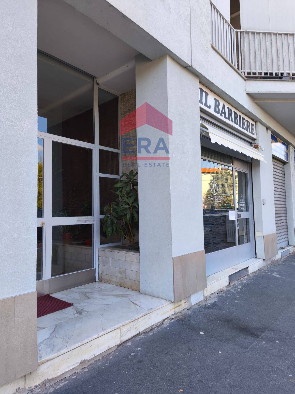 Negozio in vendita a Milano