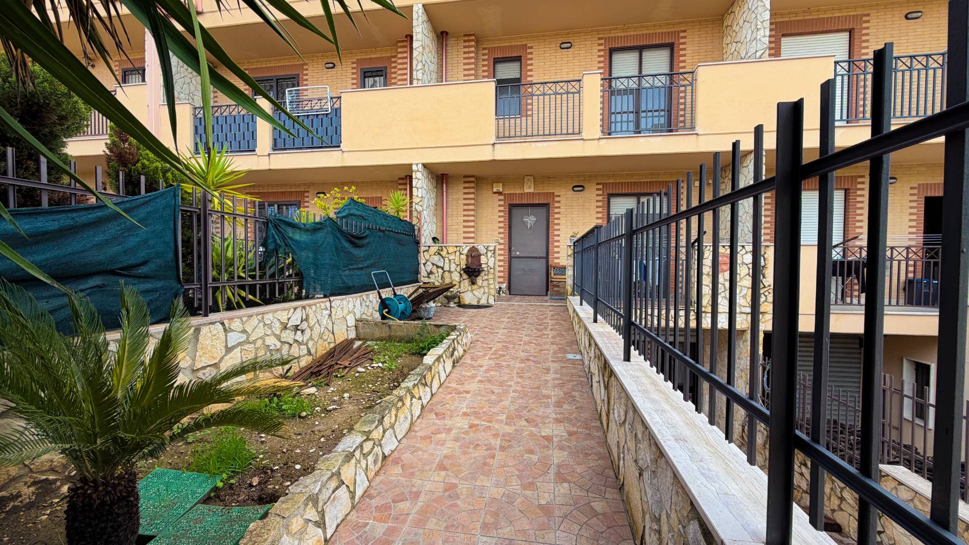 Villette a schiera in vendita a Manfredonia, COMPARTI