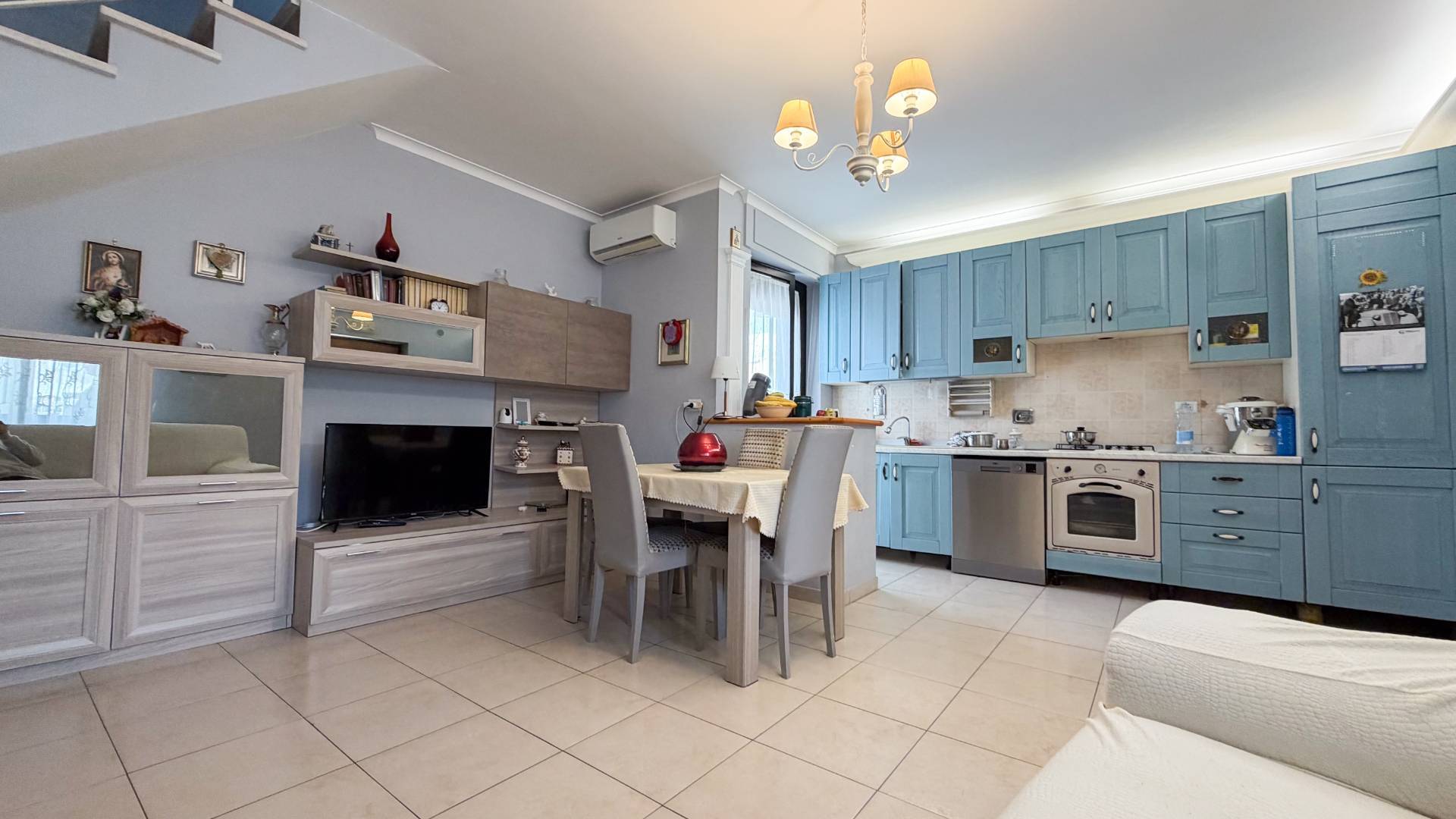 Villette a schiera in vendita a Manfredonia, sciale rondinelle