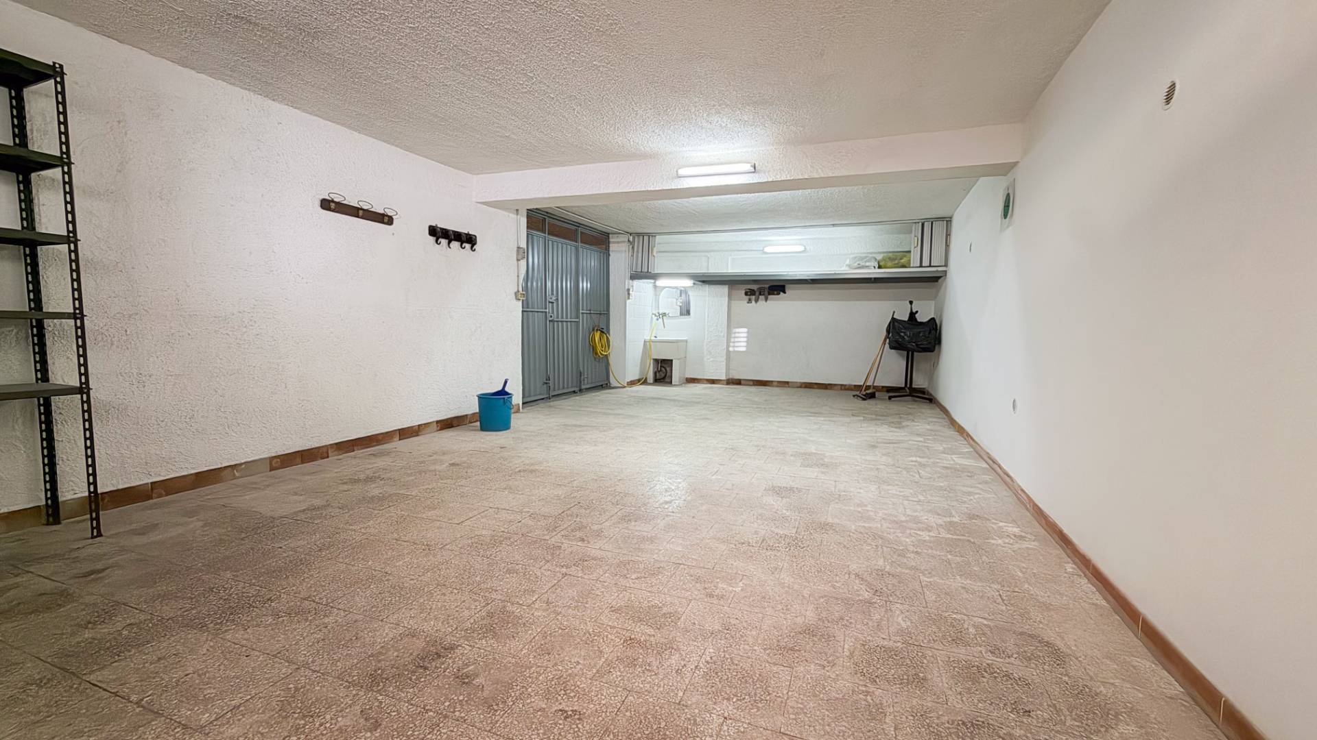 Box o garage in vendita a Manfredonia, MONTICCHIO