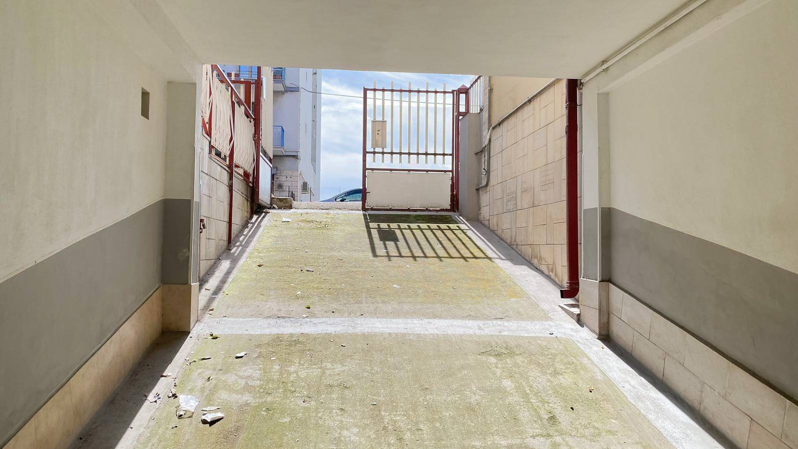 Box o garage in vendita a Manfredonia