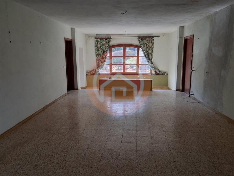 Appartamento da ristrutturare in via dei grotti n. 5, Molazzana