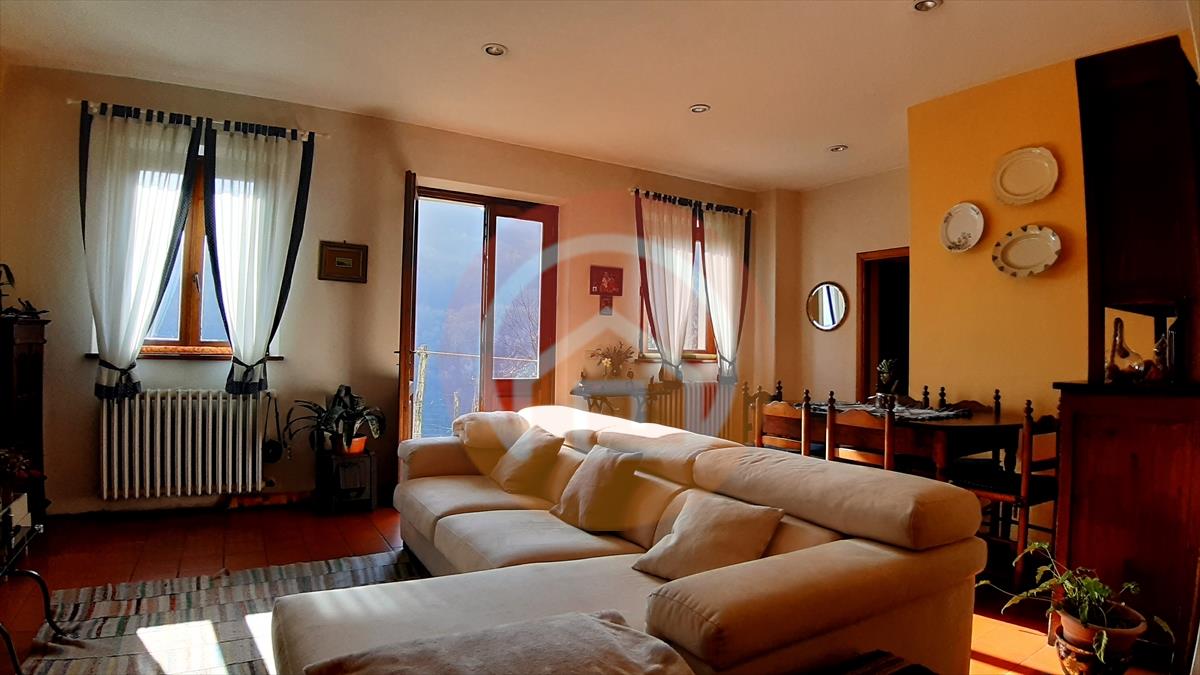 Casa indipendente con giardino, Fosciandora periferia
