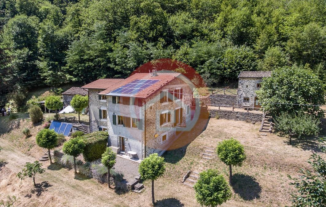 Casa indipendente con giardino in localita grifoglia 1 55051 barga (lu), Barga