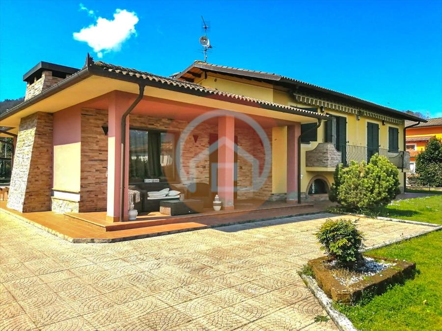 Villa con giardino in via leandro puccetti 5/c, Gallicano