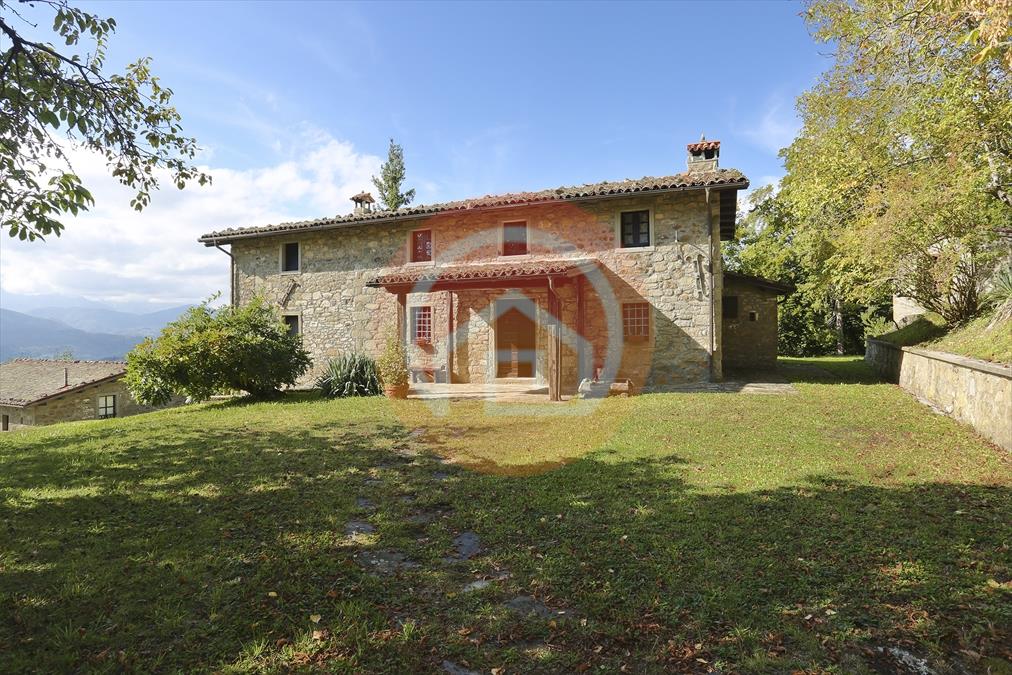 Casa indipendente con giardino in localit col di maturaia, Castiglione di Garfagnana