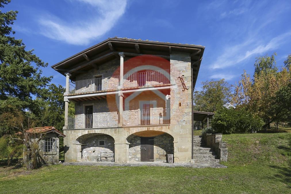 Casa indipendente con giardino in localit col di maturaia, Castiglione di Garfagnana