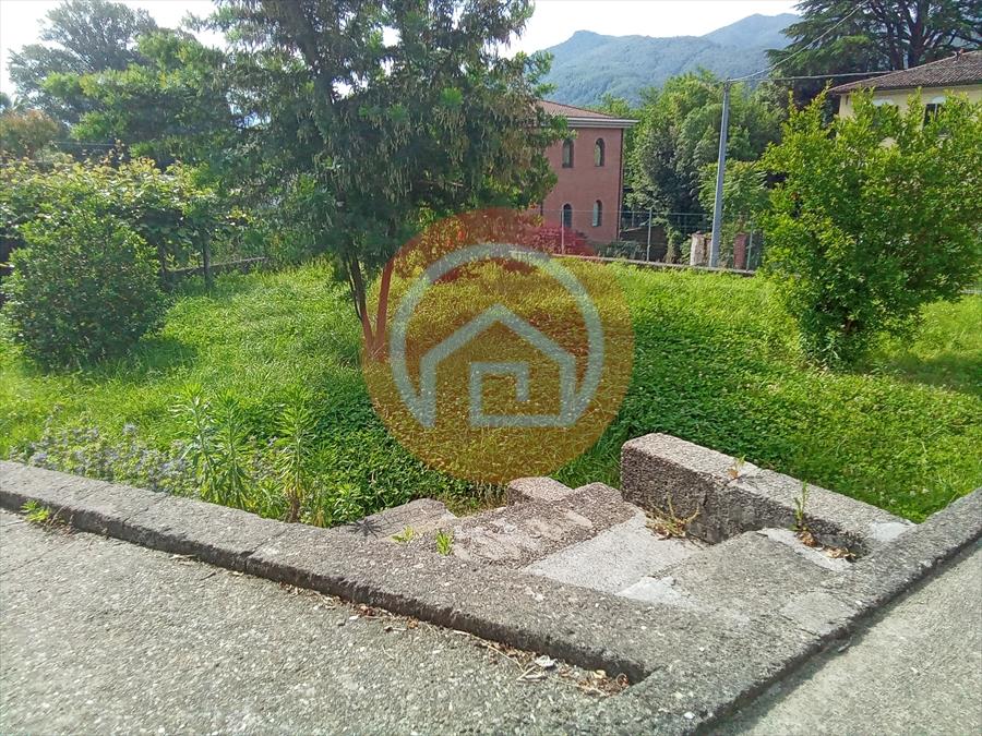 Casa indipendente con giardino in localit mencagli 13, Barga
