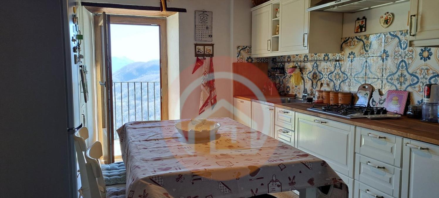 Casa indipendente in vendita in via del borghetto 4, Gallicano