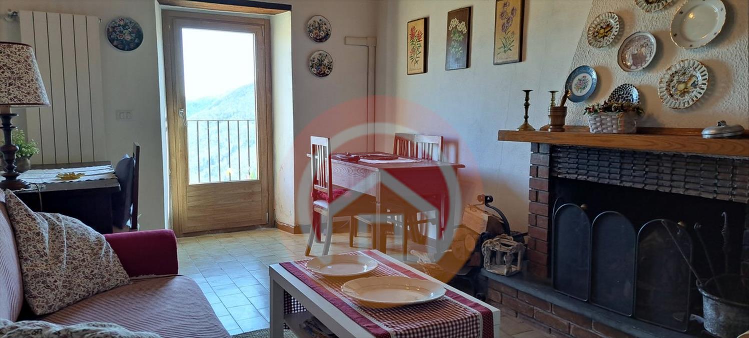 Casa indipendente in vendita in via del borghetto 4, Gallicano